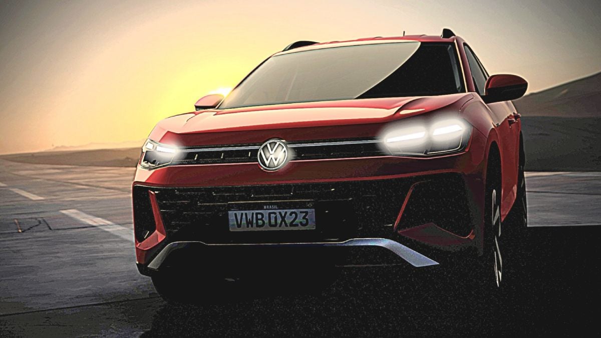 Automóvel Volkswagen Tera de cor vermelha.