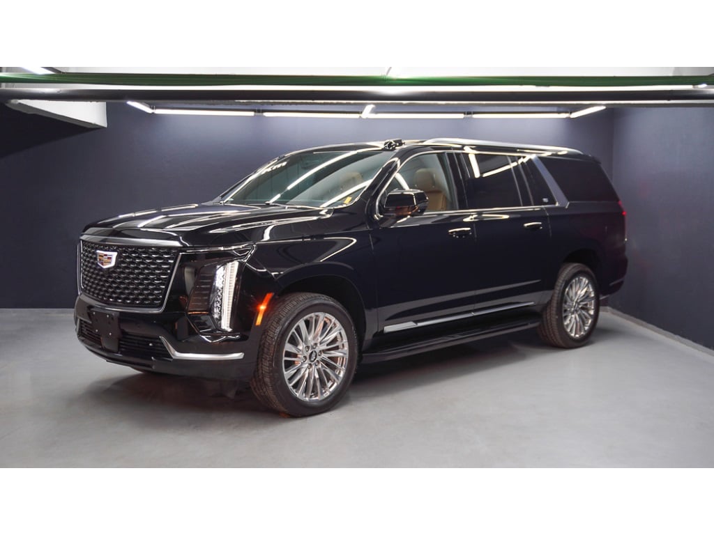 Cadillac Escalade seminovo blindado sai a R$ 2.299.00 na Automiami