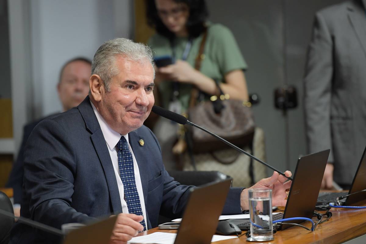 senador angelo coronel - Metrópoles